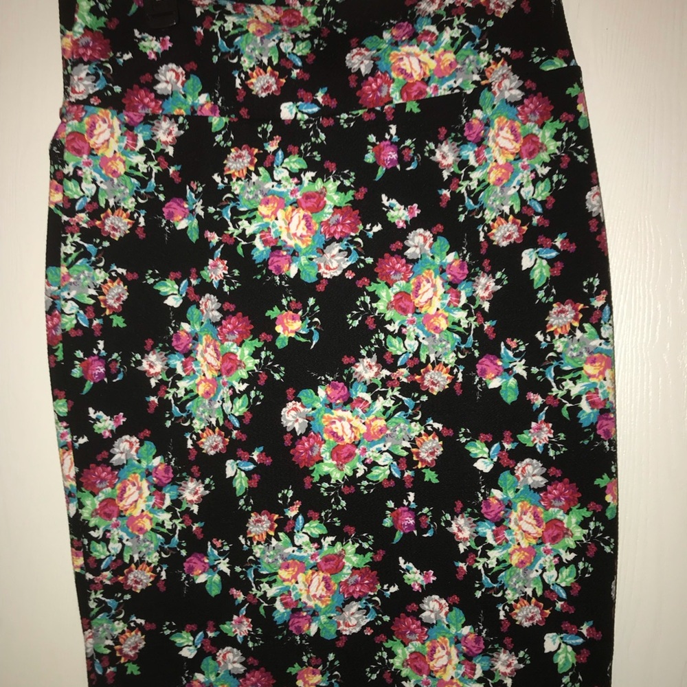 LuLaRoe Cassie Pencil Skirt